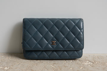 CHANEL WALLET ON THE CHAIN BLUE