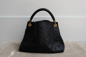 LOUIS VUITTON ARTSY MM